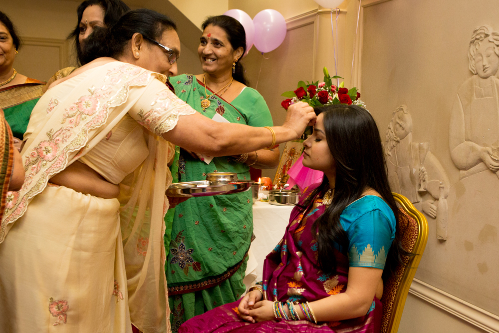 In Pics: Surveen Chawla looks stunning at her Godh Bharai ceremony