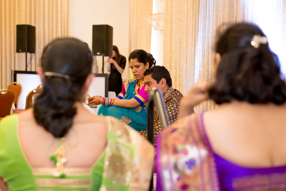 Priyanka Nalkari Instagram - #memorablemoments #assistantlikesister  #weddingmoments #roja #prabha #fanslove - Gethu Cinema