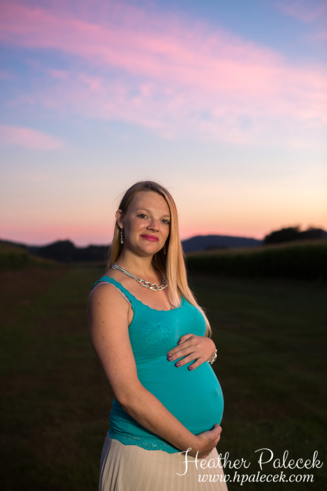 Sunset-Maternity-Photos-West-Rupert-Vermont-Farm
