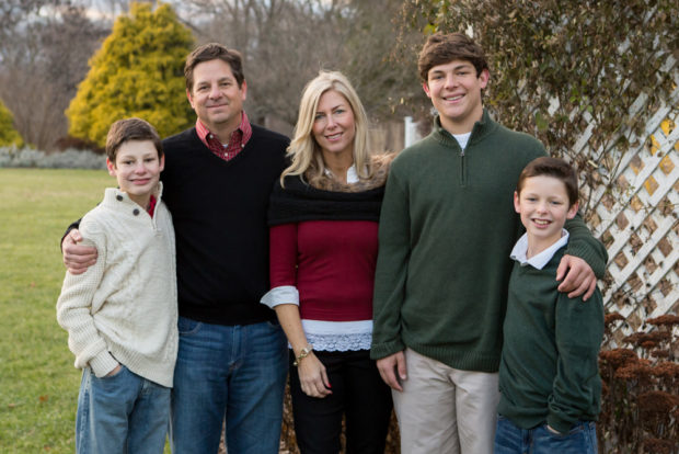 Colonial-Park-Family-Portrait