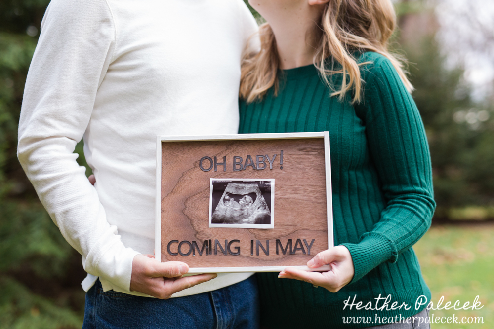 Family Fall Photo Shoot in Front Yard