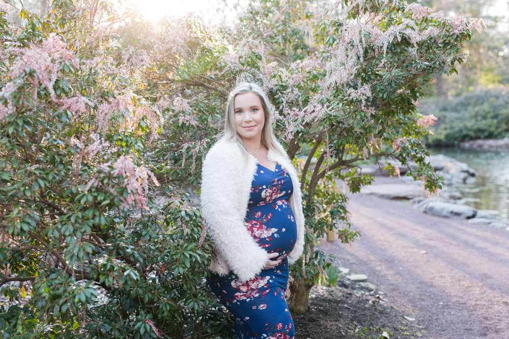 Maternity Session Sayan Gardens