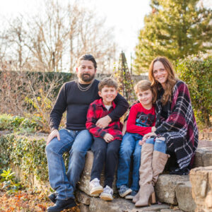 Winter Family Portraits at Cross Estate Gardens